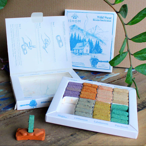 ISHOM Pack of 15 Natural Incense Smudge Bricks and Burner