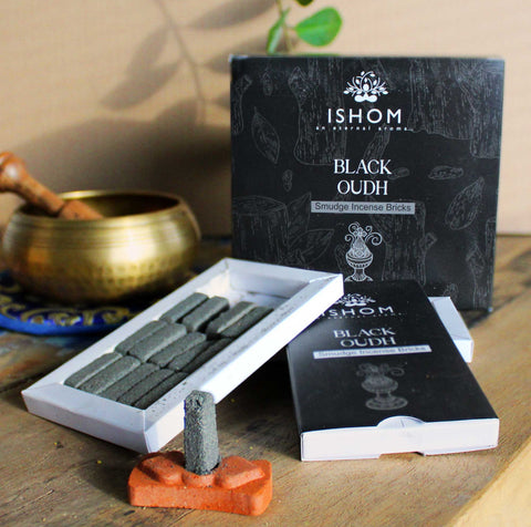 ISHOM Pack of 15 Natural Incense Smudge Bricks and Burner